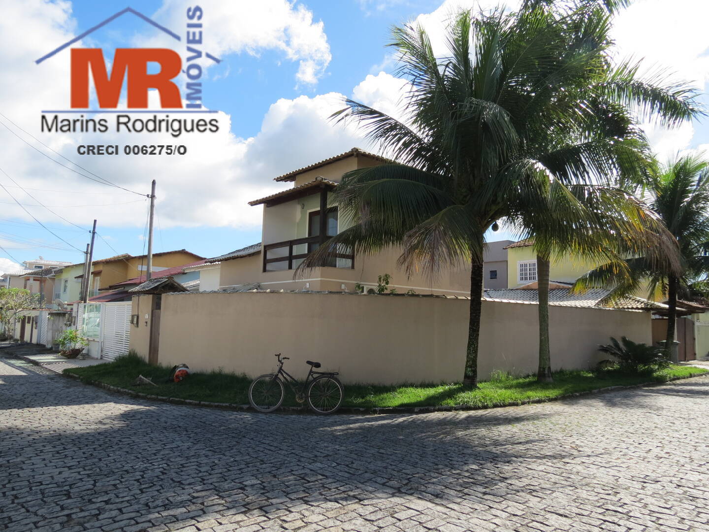 Casa à venda com 3 quartos, 200m² - Foto 4