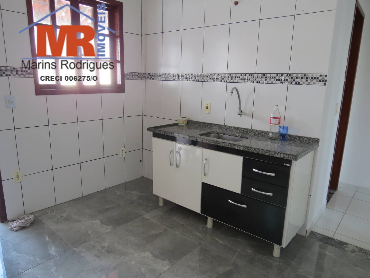 Casa à venda com 2 quartos, 180m² - Foto 6