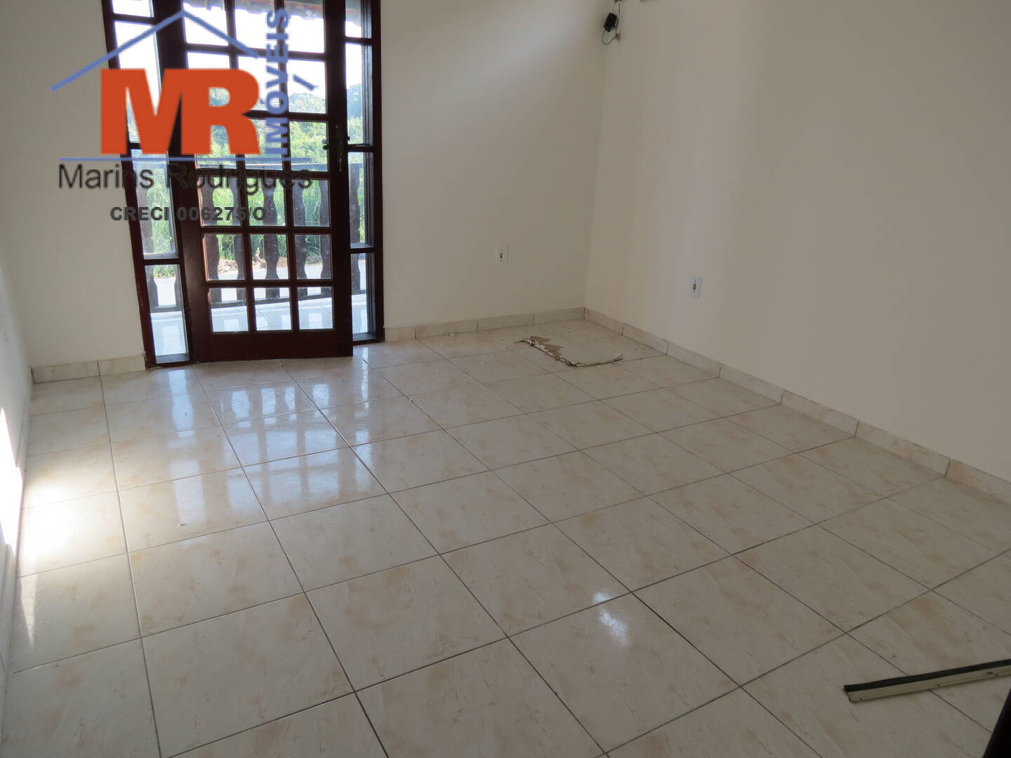 Casa à venda com 2 quartos, 180m² - Foto 12