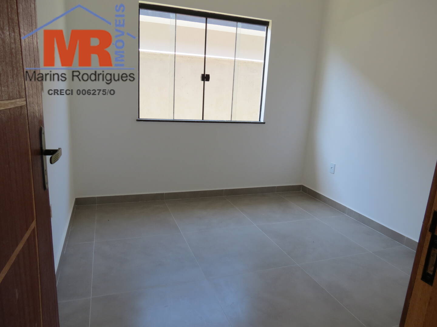 Casa à venda com 2 quartos, 180m² - Foto 13