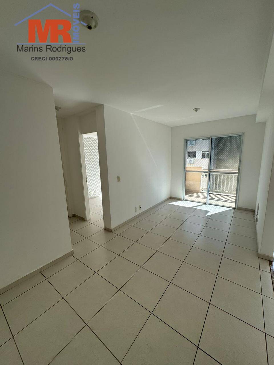 Apartamento à venda com 2 quartos, 60m² - Foto 4