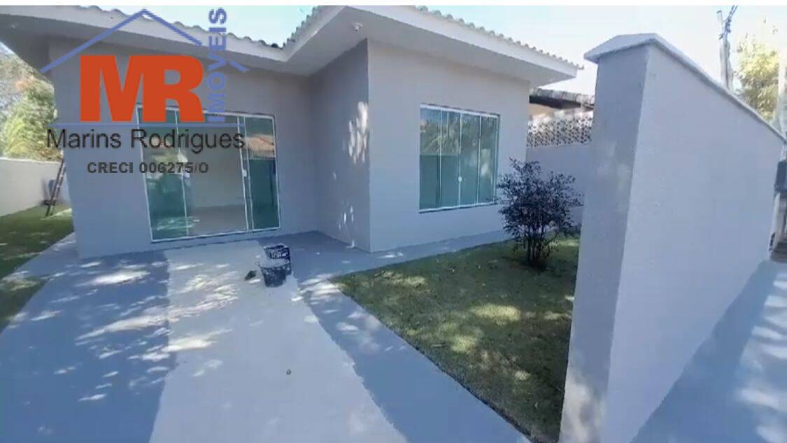 Casa à venda com 3 quartos, 360m² - Foto 1