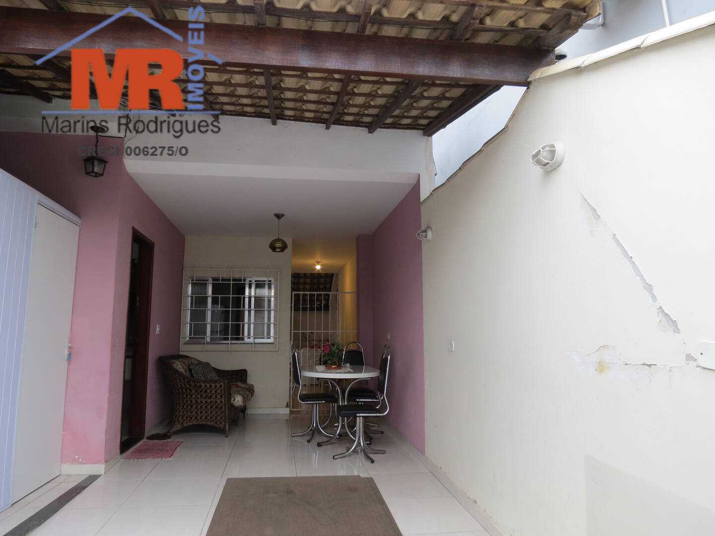 Casa à venda com 3 quartos, 180m² - Foto 2