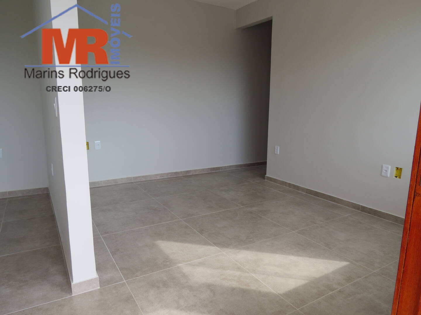 Casa à venda com 2 quartos, 200m² - Foto 6