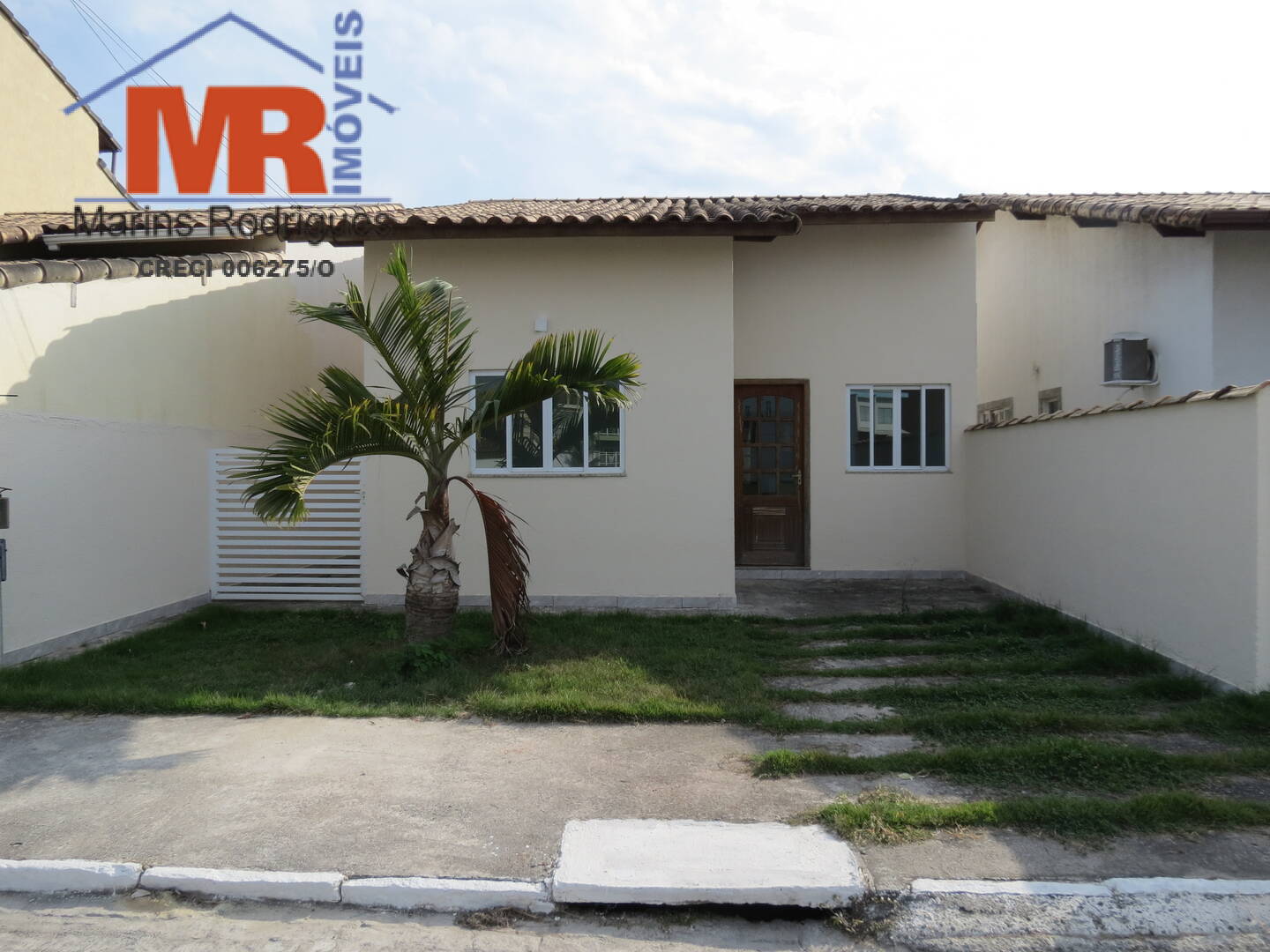 Casa à venda com 3 quartos, 160m² - Foto 2