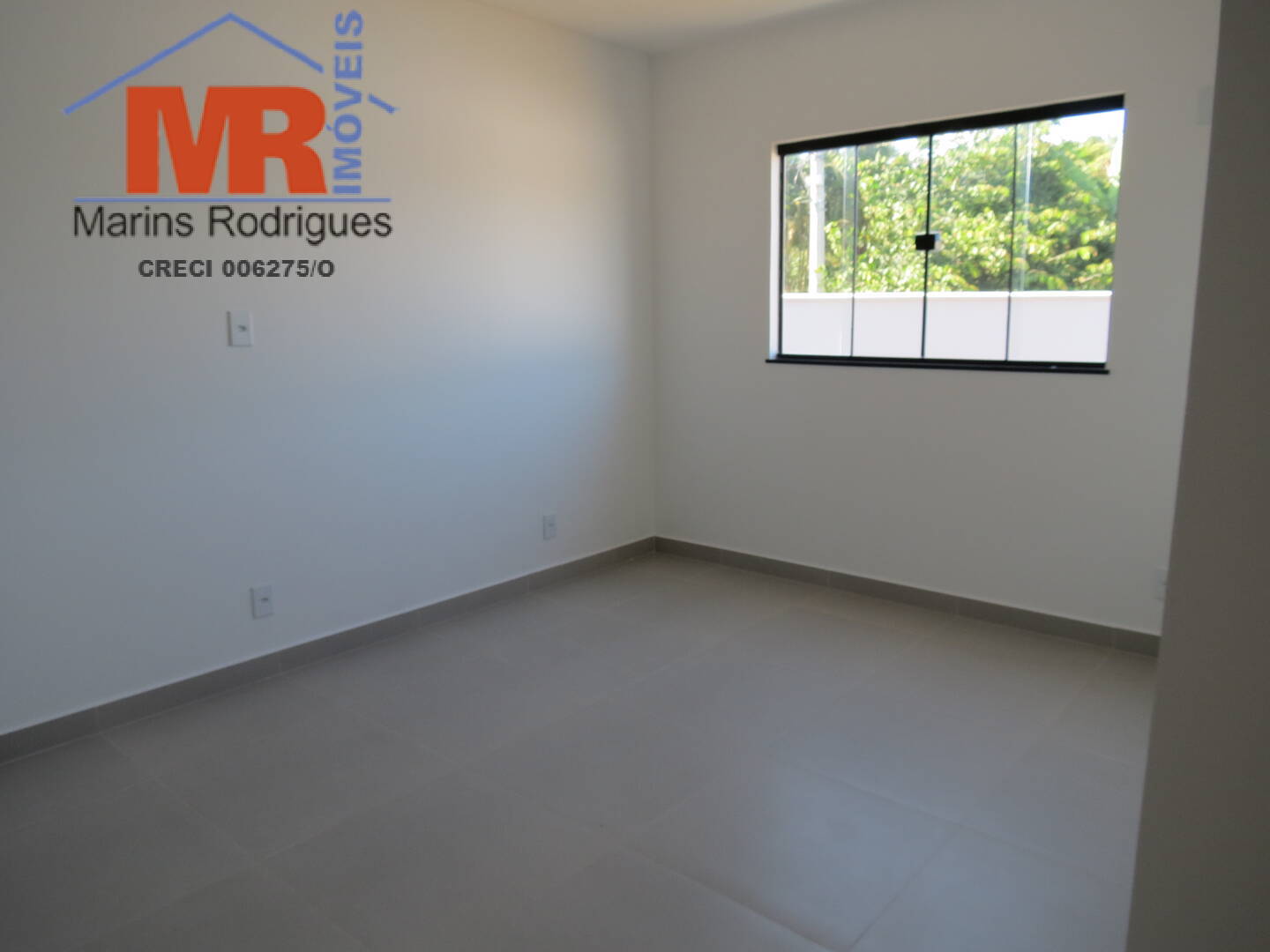 Casa à venda com 2 quartos, 180m² - Foto 11