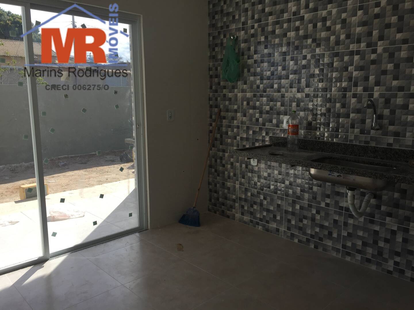 Casa à venda com 3 quartos, 250m² - Foto 6