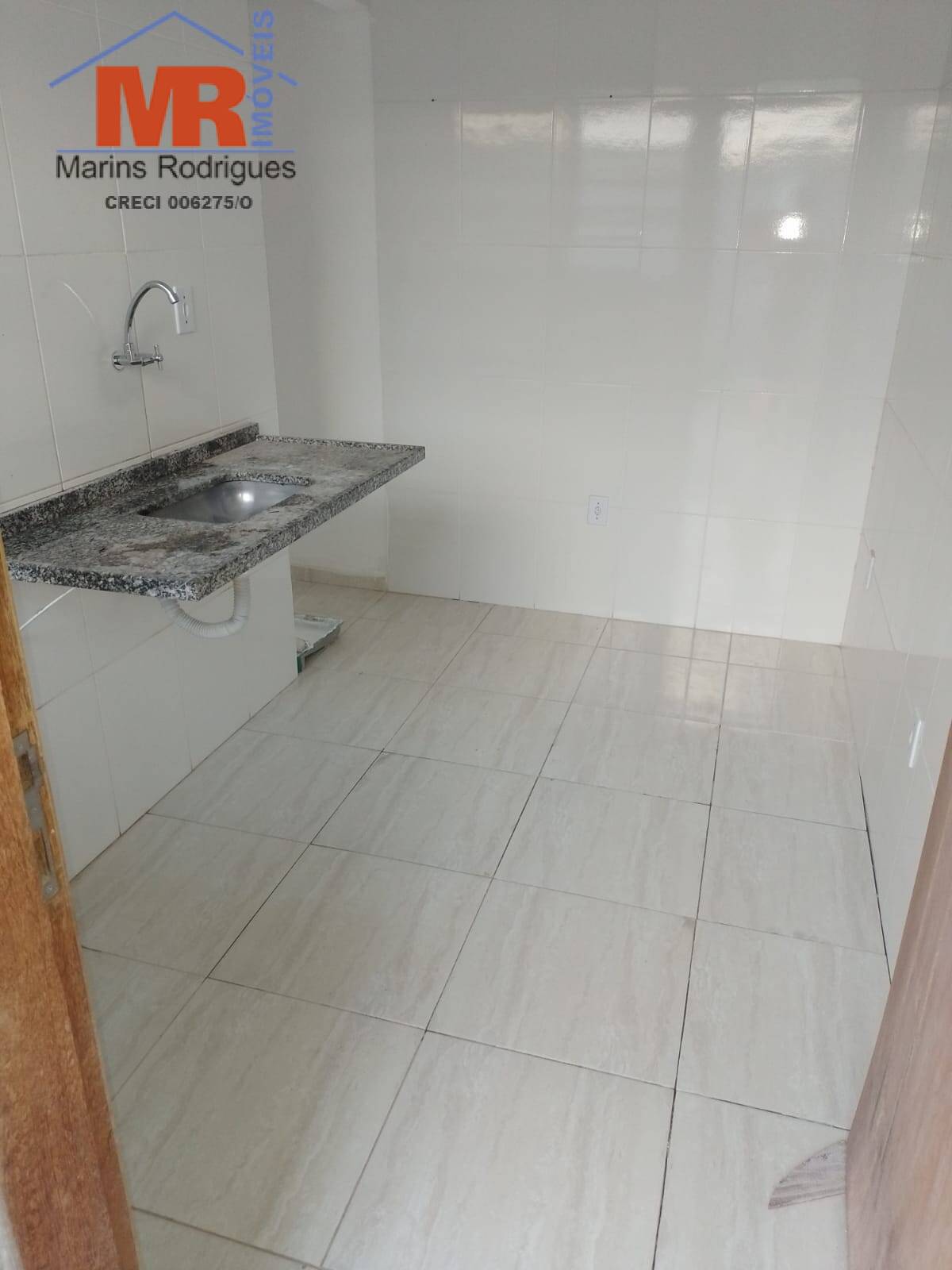 Casa à venda com 2 quartos, 180m² - Foto 11