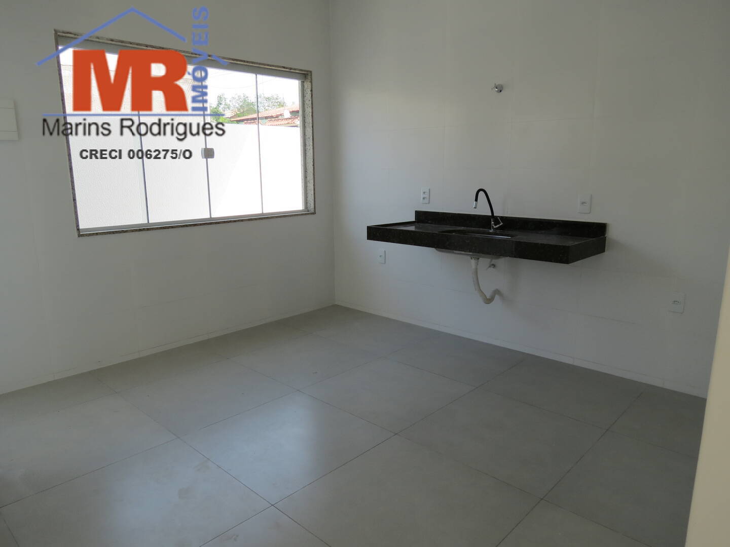 Casa à venda com 3 quartos, 250m² - Foto 5