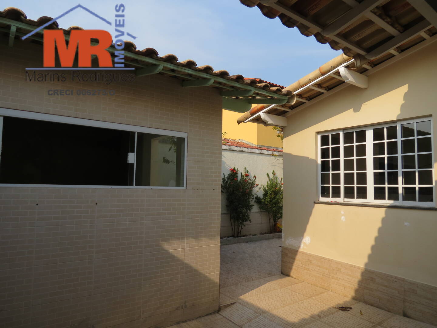 Casa à venda com 2 quartos, 200m² - Foto 6