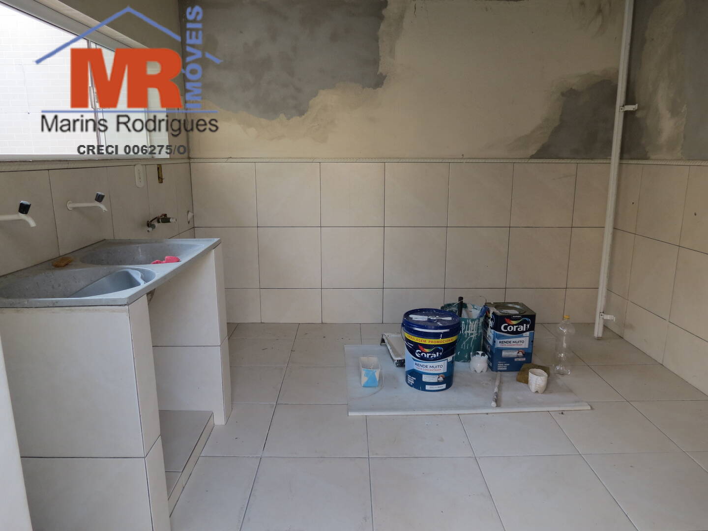 Casa à venda com 2 quartos, 200m² - Foto 17