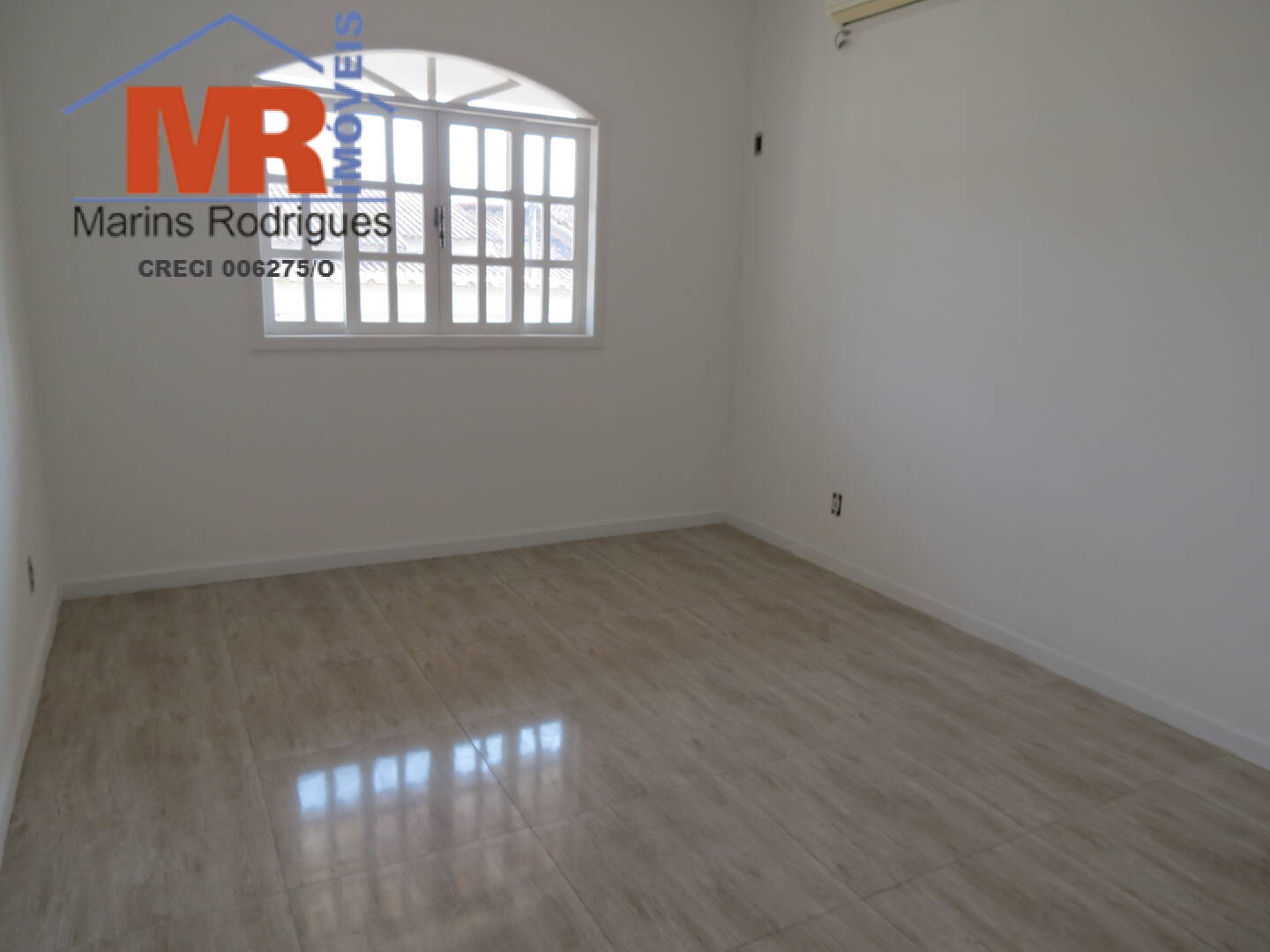 Casa à venda com 2 quartos, 200m² - Foto 14