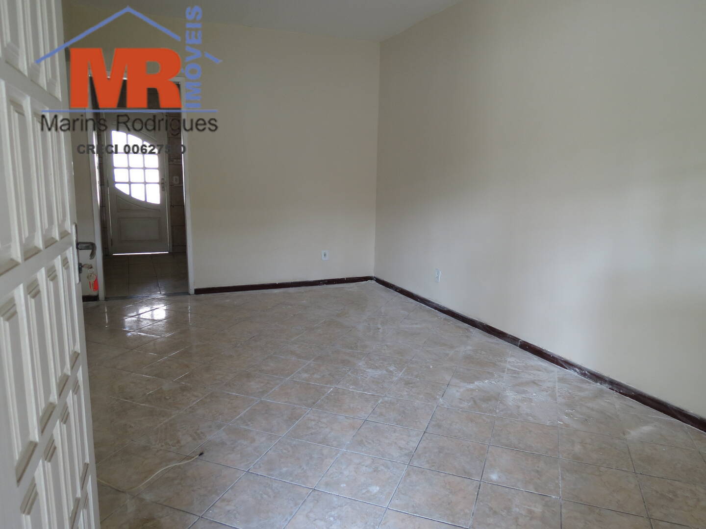 Casa à venda com 2 quartos, 200m² - Foto 6