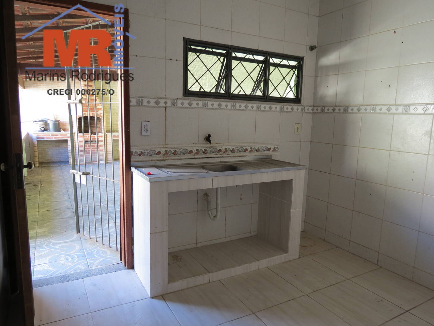 Casa à venda com 2 quartos, 200m² - Foto 7