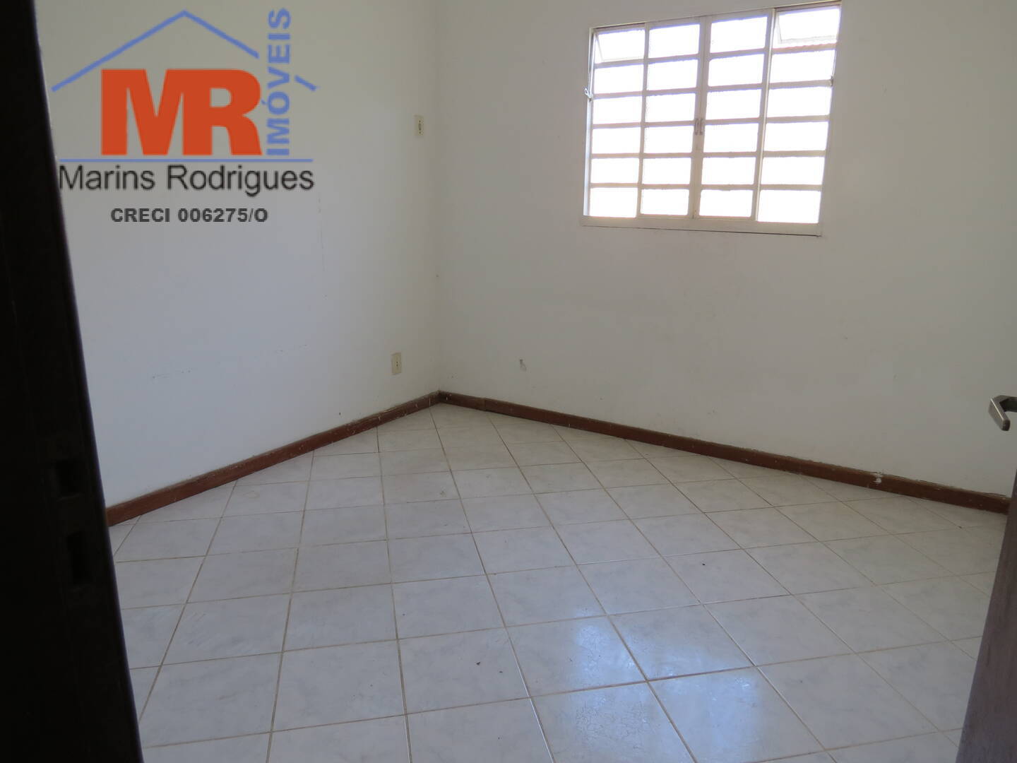 Casa à venda com 2 quartos, 200m² - Foto 10