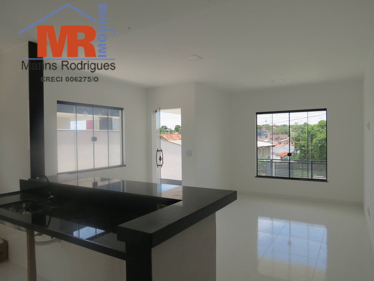 Casa à venda com 2 quartos, 180m² - Foto 6